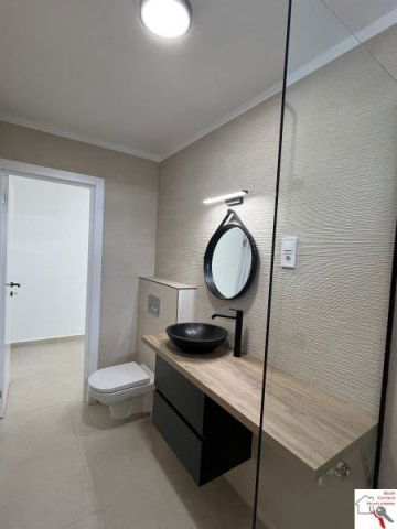 Eladó panellakás, Pécsett 47.9 M Ft, 2 szobás