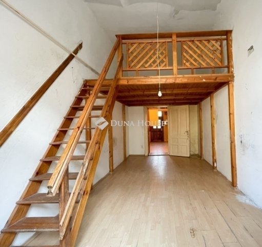 Eladó téglalakás, Budapesten, VIII. kerületben 49.5 M Ft