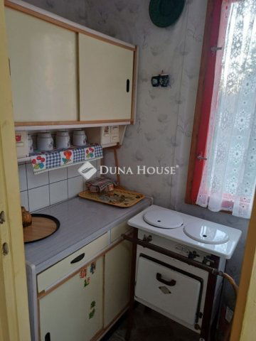 Eladó nyaraló, Ráckevén 17 M Ft, 1 szobás