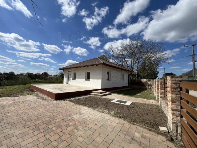 Eladó családi ház, Perkátán 44.99 M Ft, 3 szobás