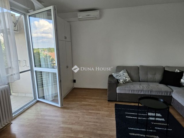 Kiadó téglalakás, albérlet, Debrecenben 200 E Ft / hó, 2 szobás