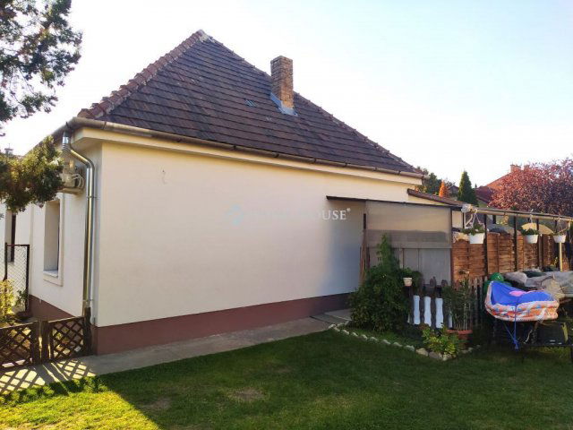 Eladó családi ház, Budapesten, XIV. kerületben 89.9 M Ft