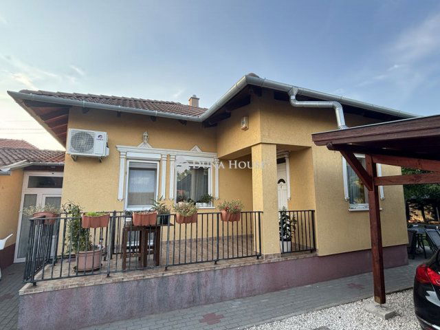 Eladó ikerház, Dunavarsányban 73 M Ft, 4 szobás