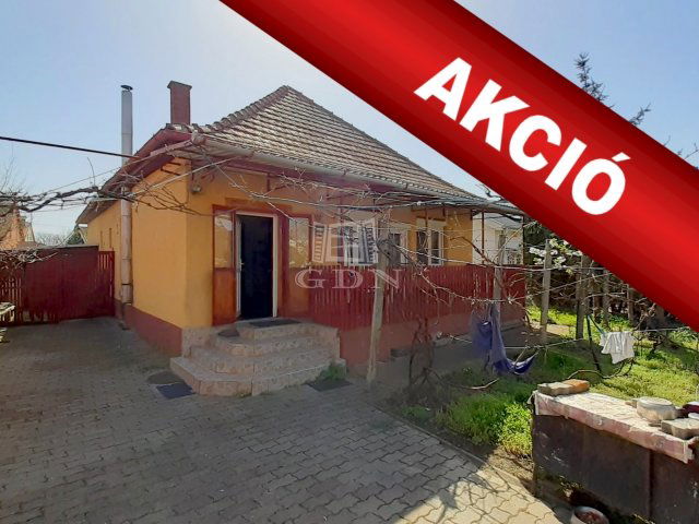 Eladó családi ház, Debrecenben 74.9 M Ft, 3 szobás