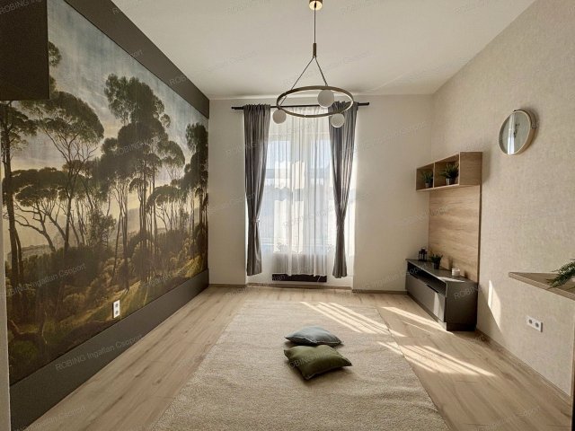 Eladó téglalakás, VII. kerületben, Bethlen Gábor utcában