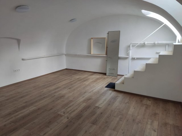 Eladó téglalakás, Budapesten, VIII. kerületben, Légszesz utcában
