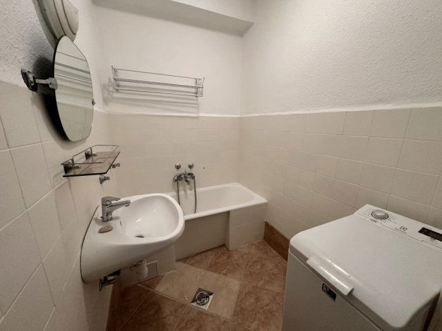 Eladó téglalakás, XXI. kerületben, Kossuth Lajos utcában