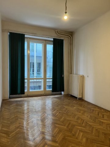 Eladó téglalakás, Budapesten, V. kerületben 90 M Ft, 2 szobás
