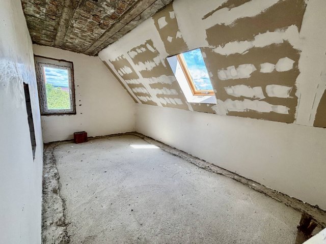 Eladó családi ház, Edelényben 34.4 M Ft, 5 szobás
