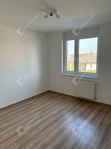 Kiadó téglalakás, albérlet, Székesfehérvárott 220 E Ft / hó