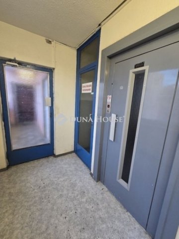 Eladó panellakás, Budapesten, X. kerületben 69.99 M Ft, 3 szobás
