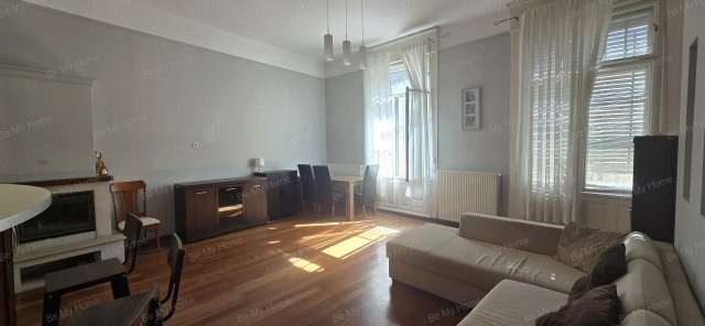 Eladó téglalakás, Budapesten, V. kerületben 134.9 M Ft, 3 szobás