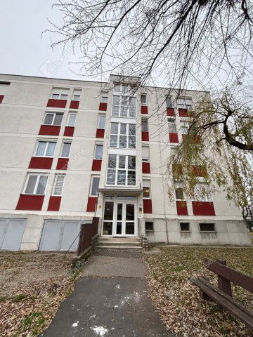 Eladó téglalakás, Győrött 47.5 M Ft, 2 szobás
