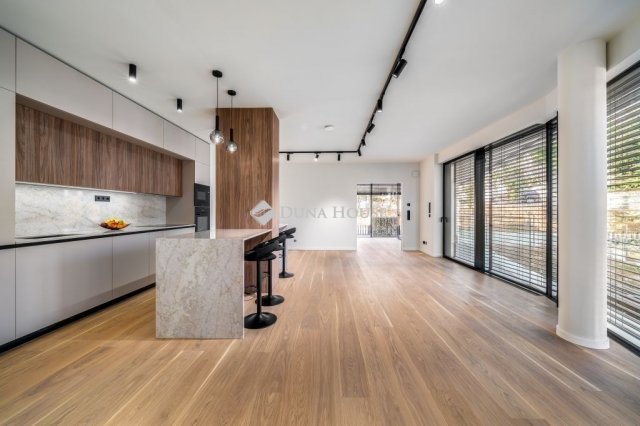 Eladó téglalakás, Budapesten, XII. kerületben 399.9 M Ft