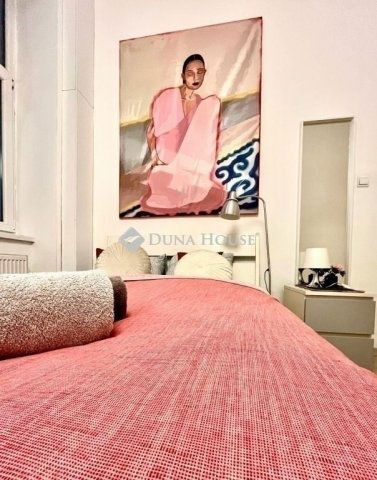 Eladó téglalakás, Budapesten, VI. kerületben 150 M Ft, 4 szobás