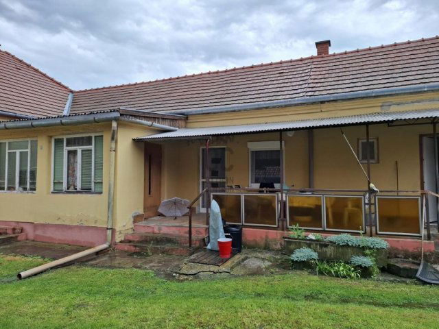 Eladó családi ház, Gyékényesen 25 M Ft, 5 szobás