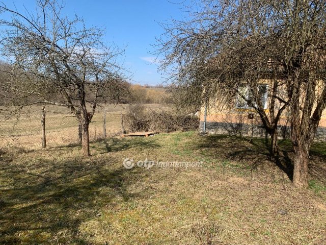 Eladó családi ház, Pétervásárán 16.5 M Ft, 2 szobás