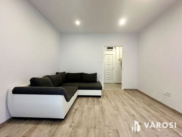 Eladó téglalakás, Salgótarjánban 23.9 M Ft, 2 szobás