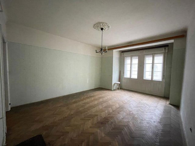 Eladó téglalakás, Budapesten, VII. kerületben, Dembinszky utcában