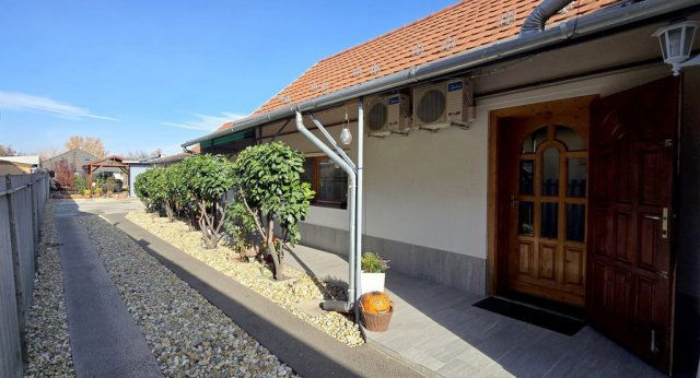 Eladó családi ház, Gyálon 99.499 M Ft, 4 szobás