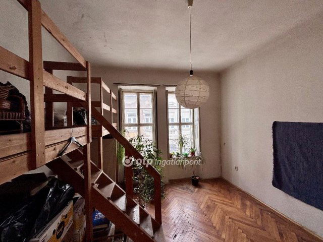 Eladó téglalakás, Budapesten, VIII. kerületben 94.9 M Ft