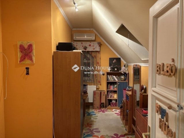 Eladó családi ház, Dunaharasztin 150 M Ft, 6 szobás