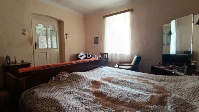 Eladó családi ház, Báron 14.9 M Ft, 3 szobás