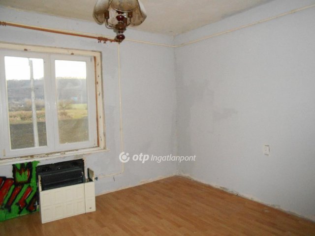 Eladó téglalakás, Putnokon 4.2 M Ft, 2 szobás