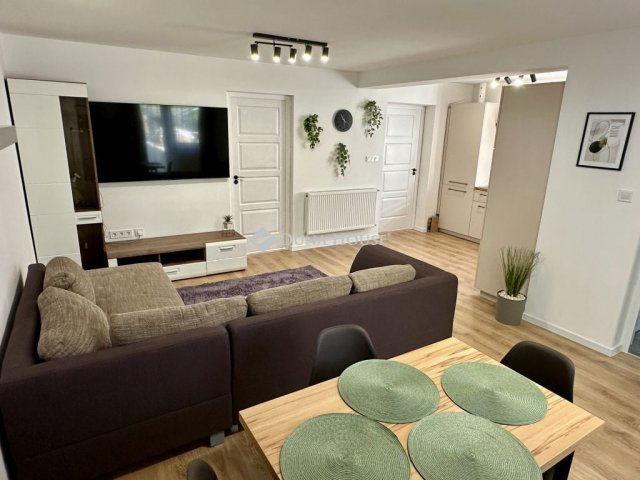 Kiadó családi ház, albérlet, Debrecenben 300 E Ft / hó