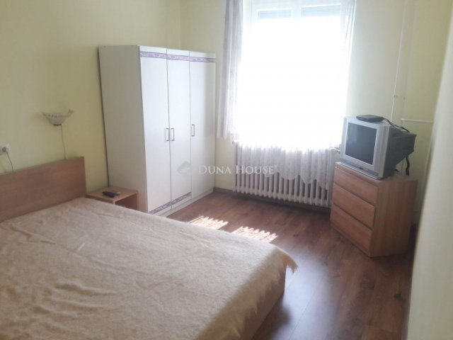 Eladó téglalakás, Budapesten, IV. kerületben 79.2 M Ft, 2 szobás