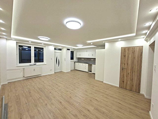 Eladó téglalakás, Debrecenben 63.9 M Ft, 2 szobás