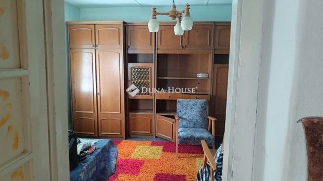 Eladó családi ház, Úrin 18.9 M Ft, 3 szobás