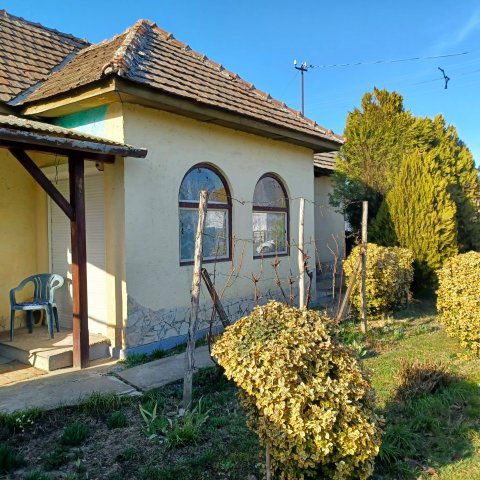 Eladó családi ház, Fülesden 11.9 M Ft, 2 szobás