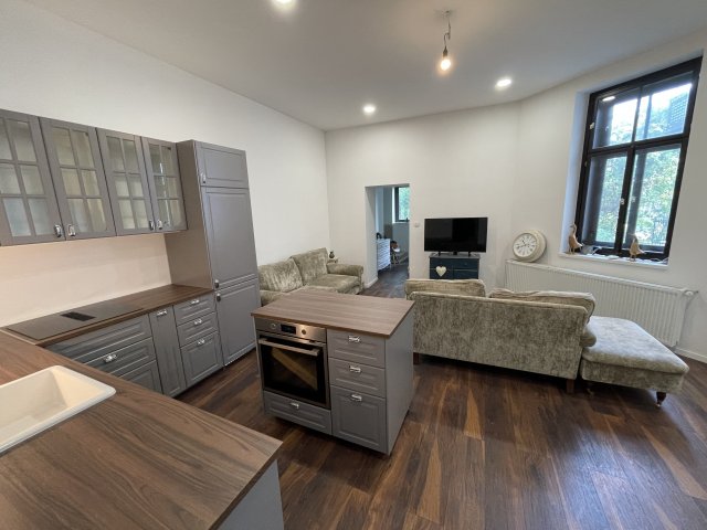 Kiadó téglalakás, albérlet, Veszprémben 250 E Ft / hó