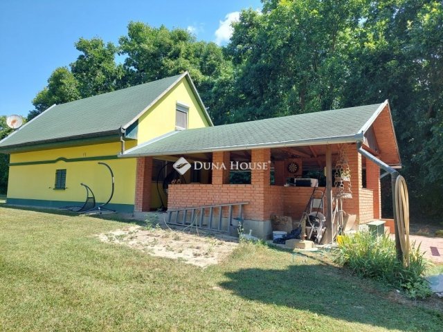 Eladó nyaraló, Hercegszántón 47.5 M Ft, 3 szobás