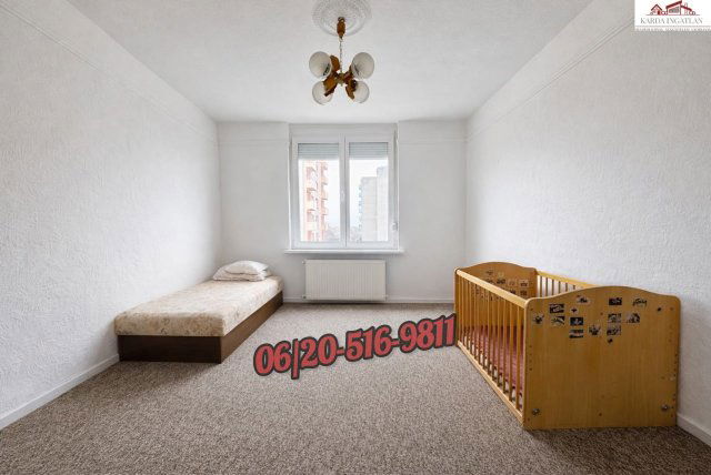 Eladó panellakás, Dunaújvárosban 28.99 M Ft, 2 szobás