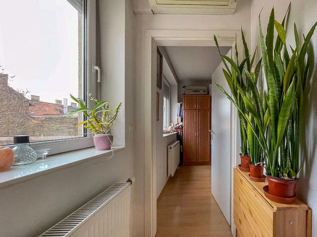 Eladó téglalakás, VIII. kerületben, Kálvária utcában