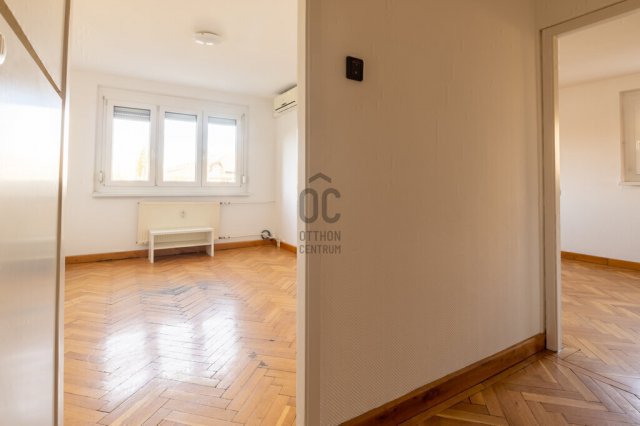 Eladó panellakás, Budapesten, III. kerületben 79.9 M Ft, 3 szobás
