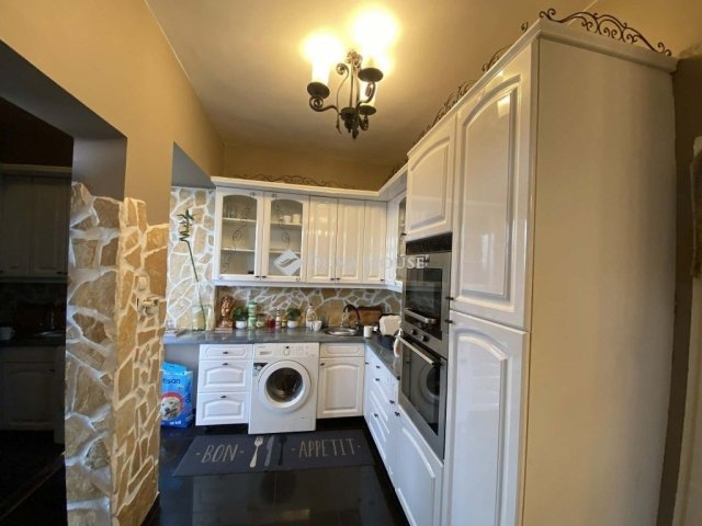 Eladó családi ház, Leányfaluban 110 M Ft, 2 szobás