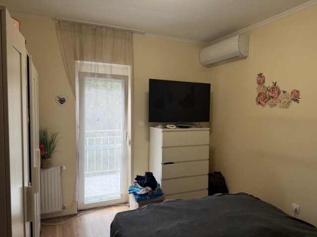 Eladó családi ház, Pécsett 129.9 M Ft, 4 szobás