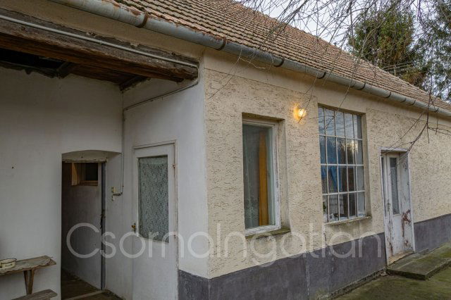 Eladó családi ház, Kónyon 17 M Ft, 2 szobás