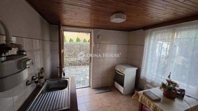 Eladó sorház, Hódmezővásárhelyen 32.5 M Ft, 3 szobás