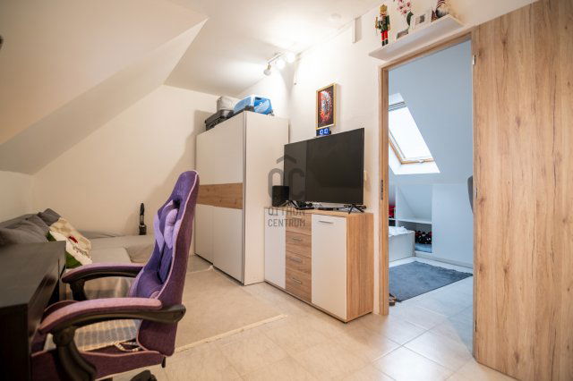 Eladó téglalakás, Budapesten, XV. kerületben 42 M Ft, 2 szobás