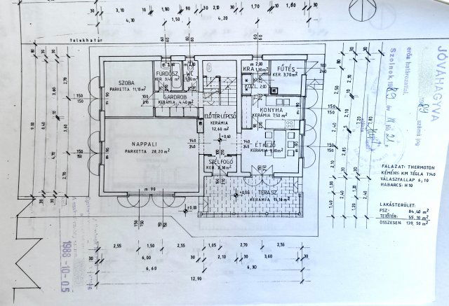 Eladó családi ház, Szolnokon 95 M Ft, 3+2 szobás