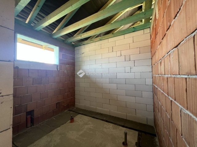 Eladó családi ház, Tökölön 119.9 M Ft, 4 szobás