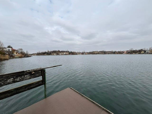 Eladó családi ház, Szigetszentmiklóson 63 M Ft, 2 szobás