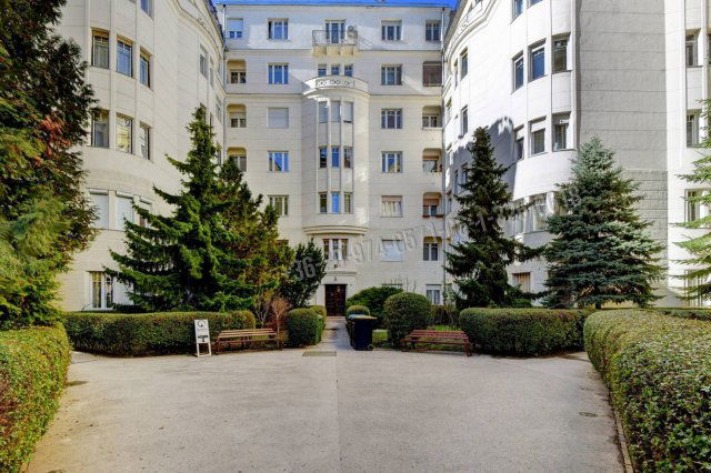 Eladó téglalakás, Budapesten, XI. kerületben 170 M Ft, 4 szobás