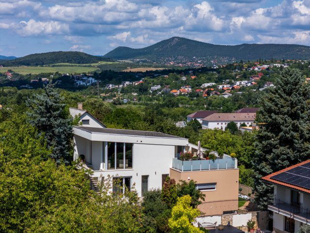 Eladó ikerház, Budapesten, III. kerületben, Domoszló útján
