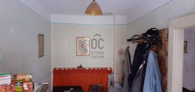 Eladó családi ház, Ózdon 15 M Ft, 7 szobás