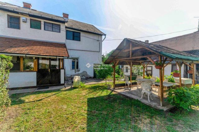 Eladó családi ház, Budapesten, XX. kerületben 90 M Ft, 7 szobás